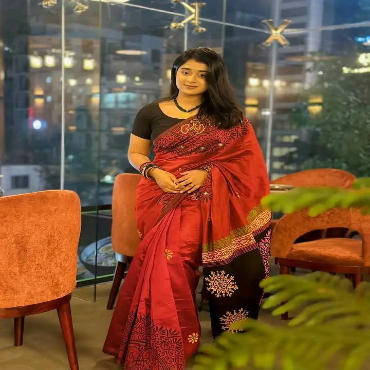 নকশি টাঙ্গাইল শাড়ি – বাংলার গল্পে বোনা এক আবেগ