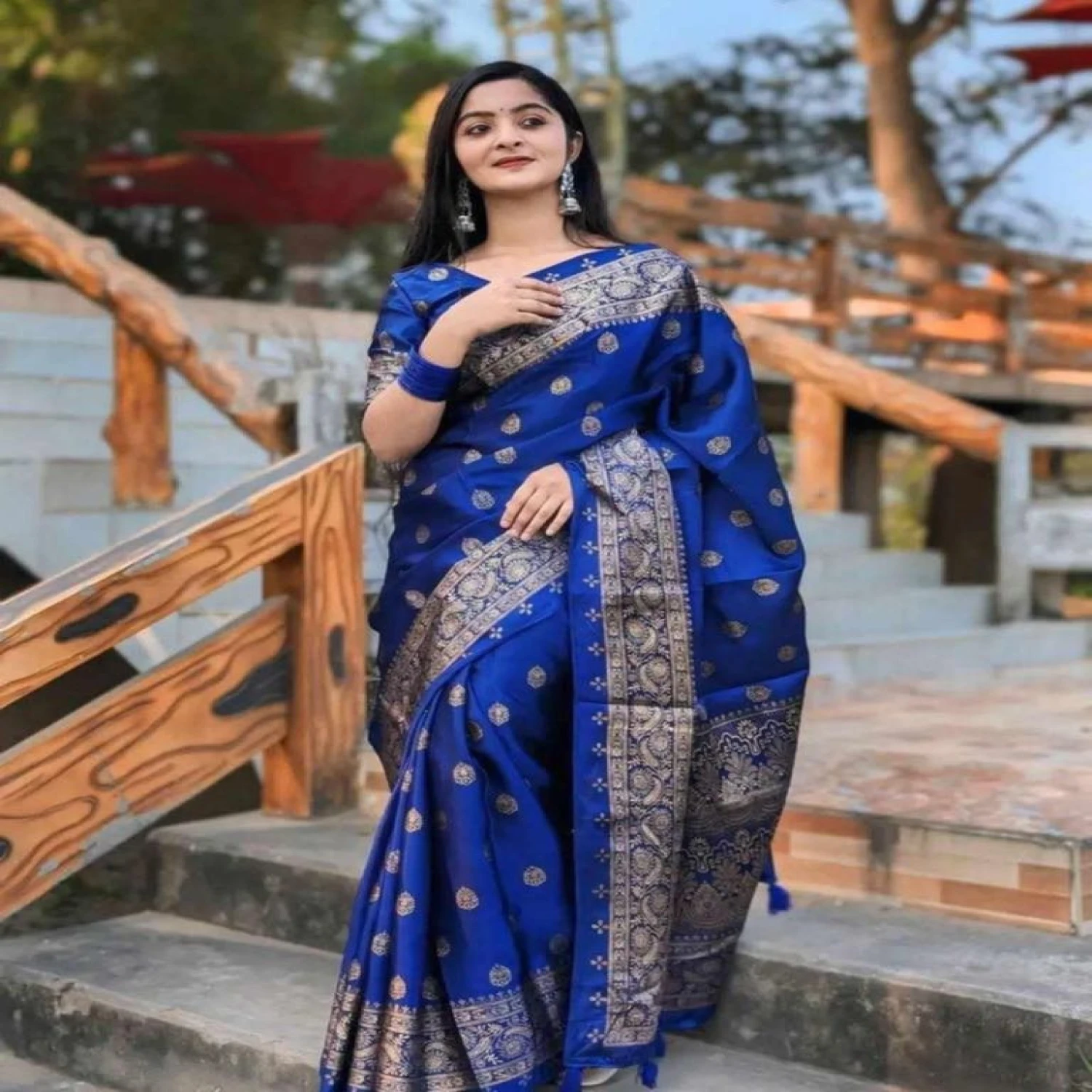 কাপল সেট – জাপানি সিল্ক শাড়ি ও ধুপিয়ান সিল্ক পাঞ্জাবি