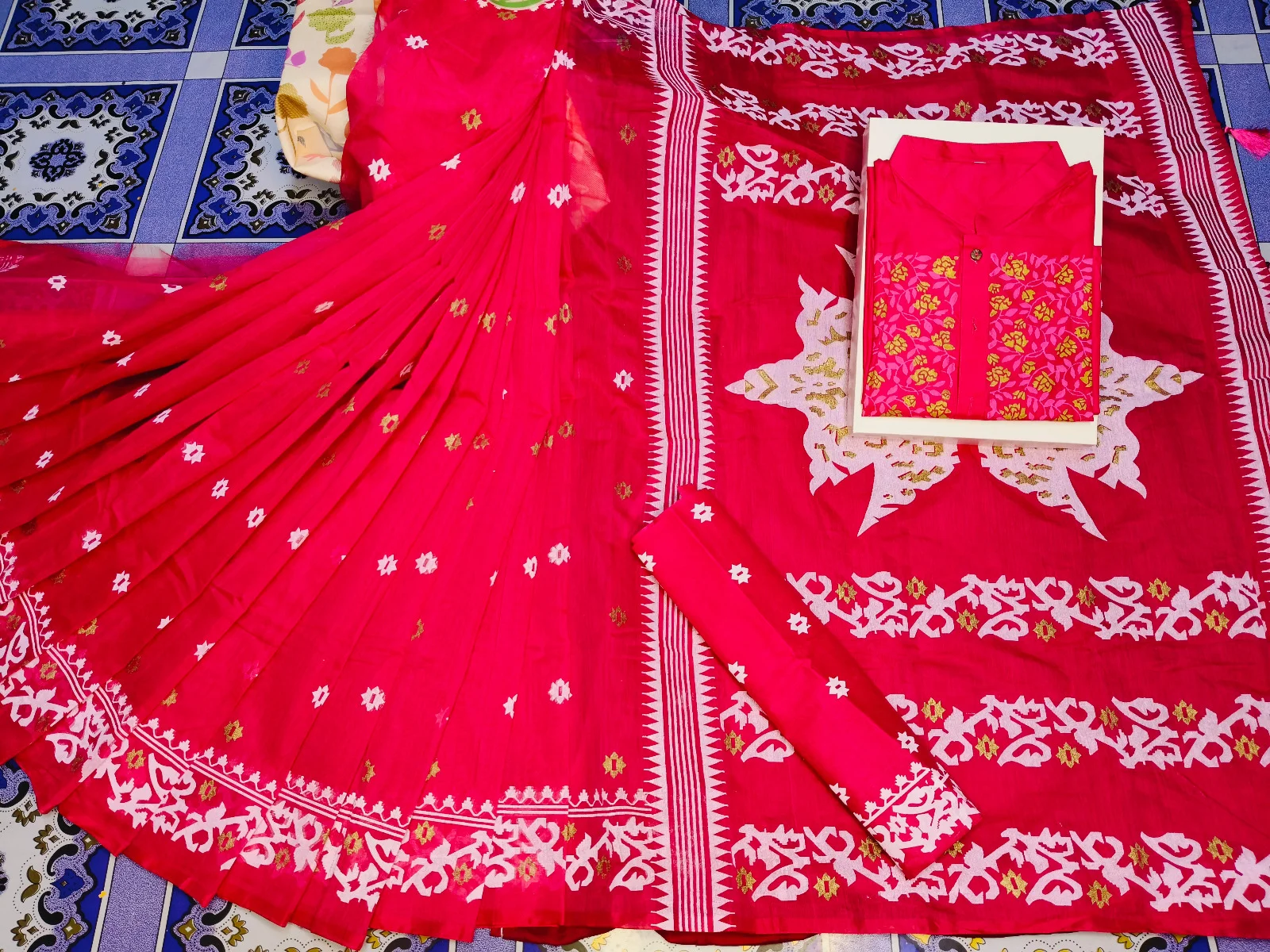 কাপল ড্রেস সেট