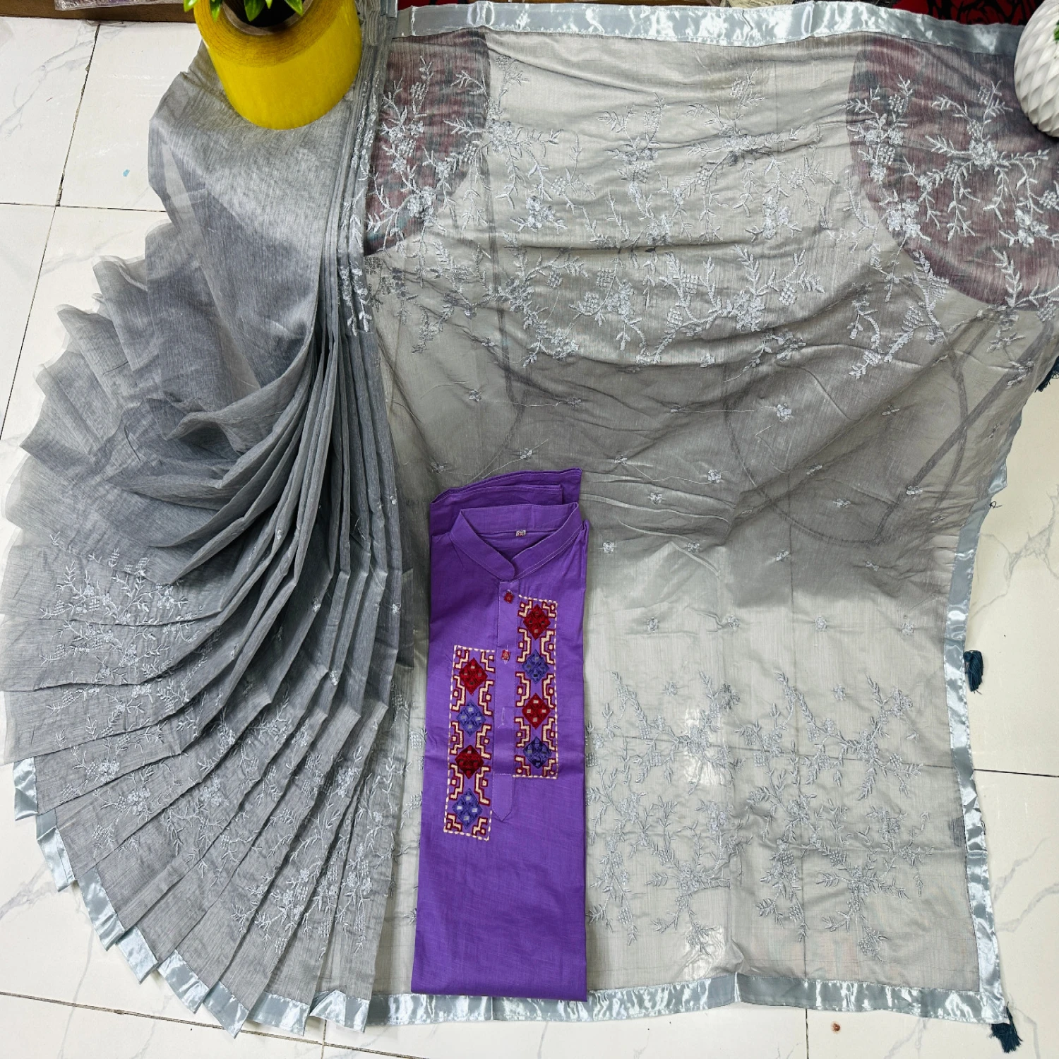 এমব্রয়ডারি কাপল সেট