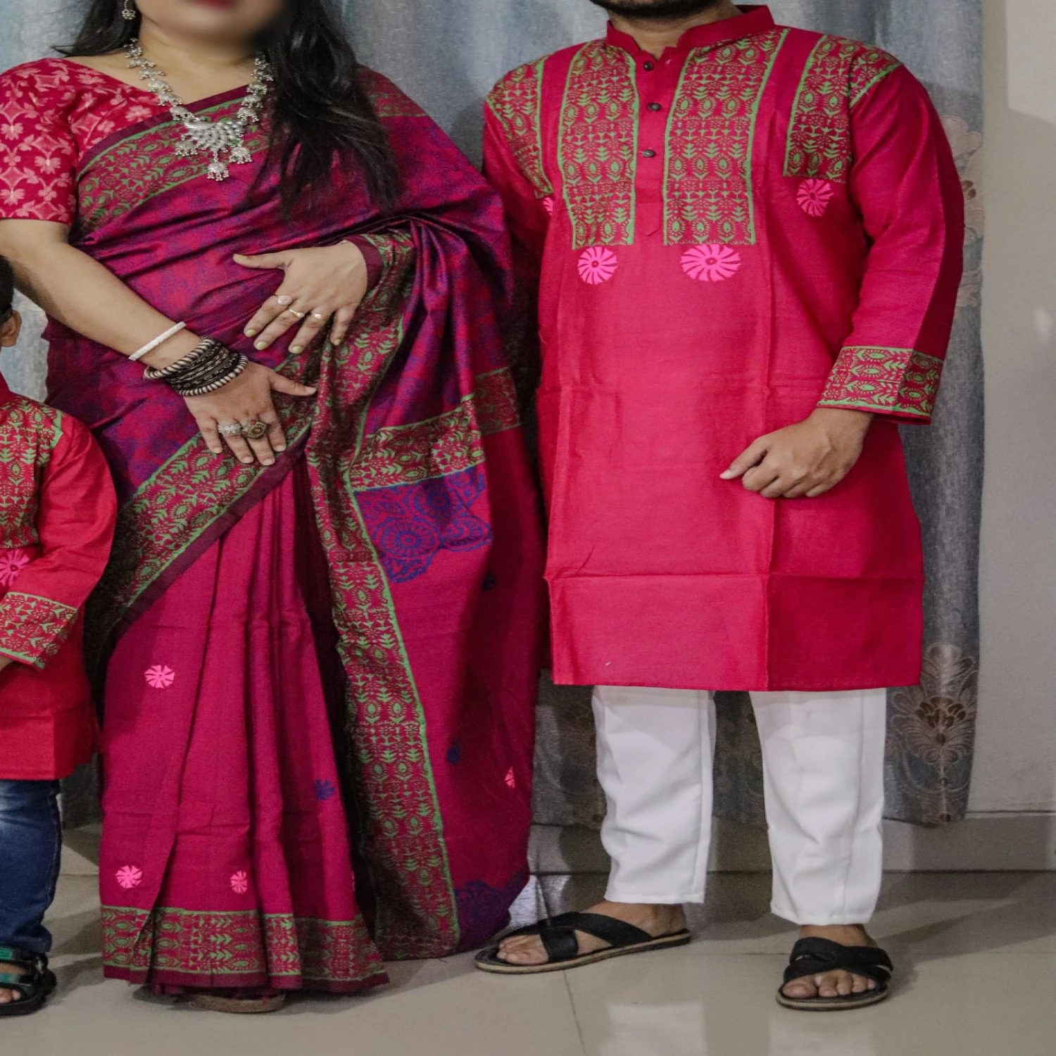 লাল-সাদা কাপল ড্রেস কালেকশন