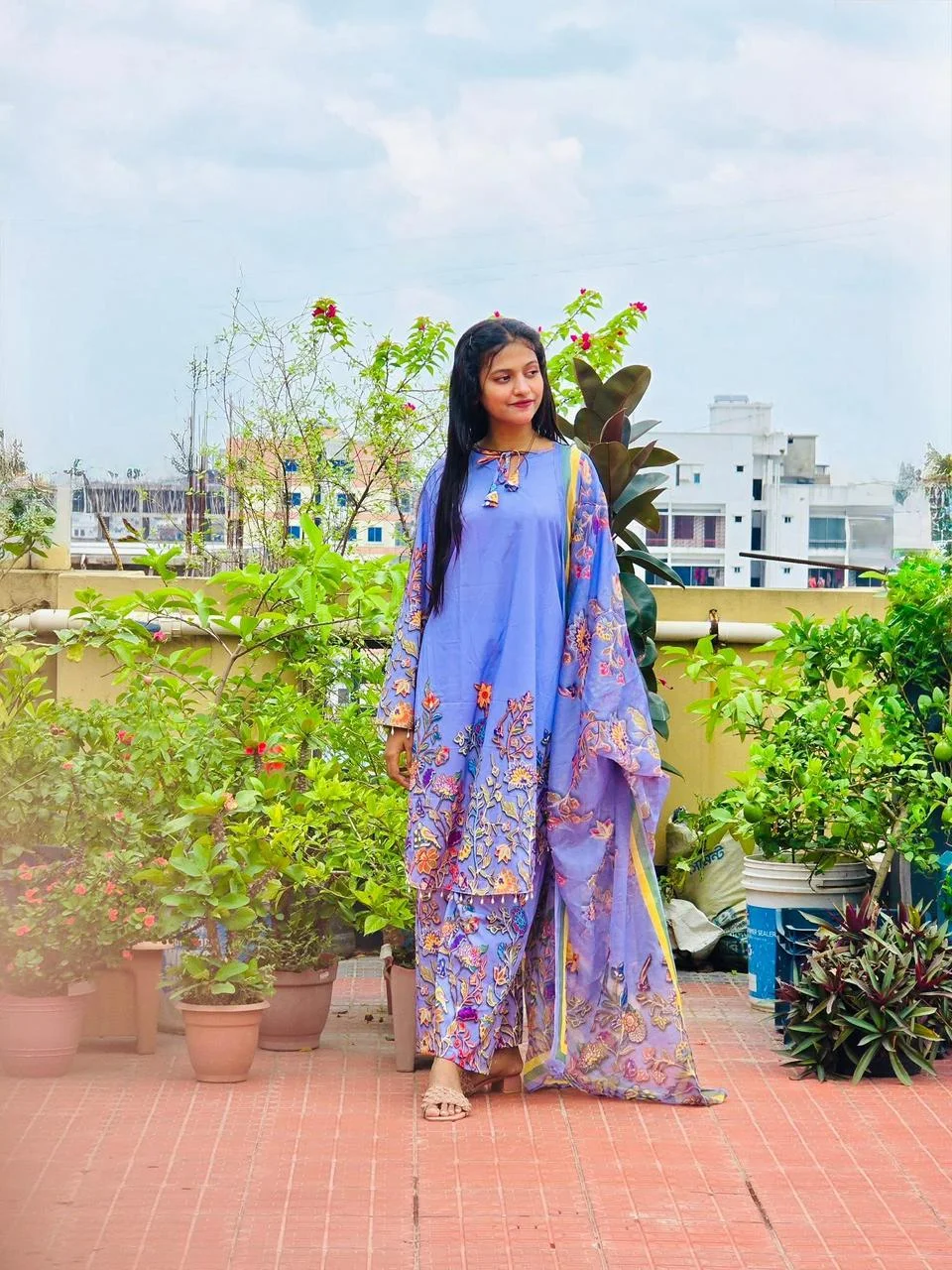 নিউ ডিমান্ডিং থ্রি-পিস কালেকশন